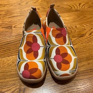 UIN Footwear canvas slip on shoe